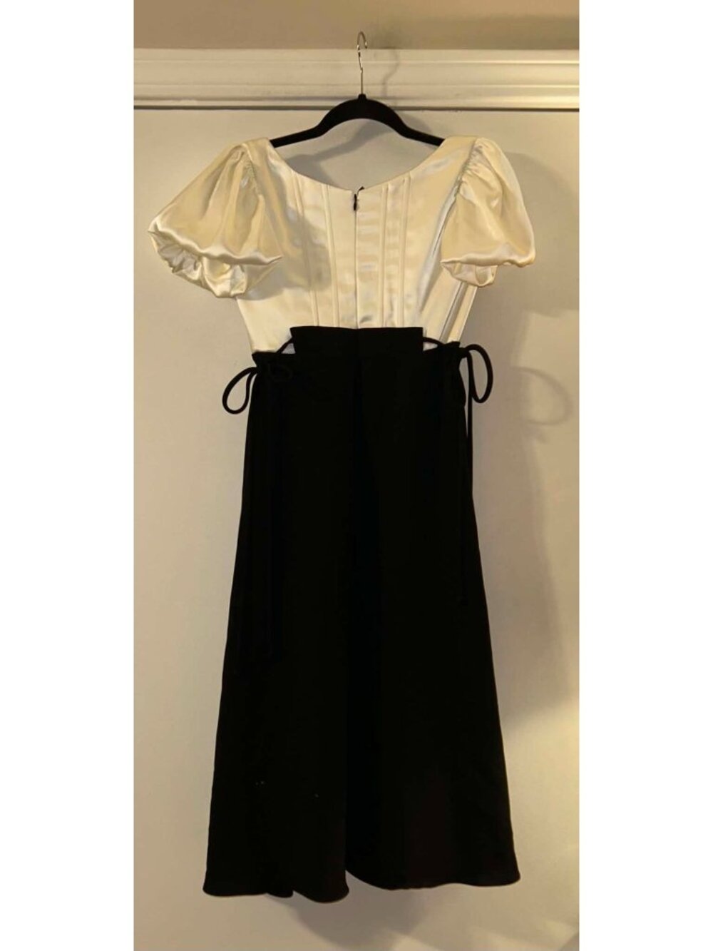 NWT $995 Hiraeth Camille Dress Black White Size 4 - Picture 5 of 7